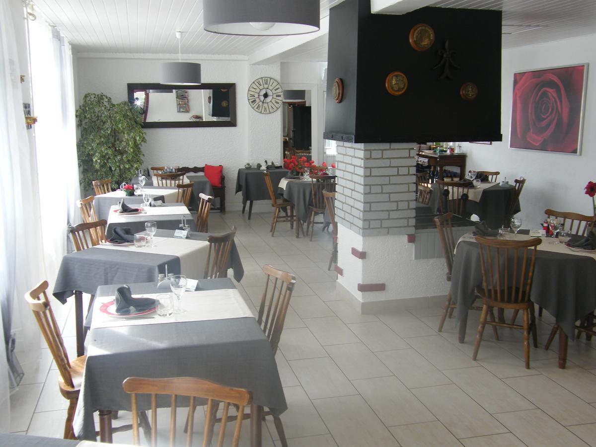 Hotel Le Week-End Plouider Экстерьер фото