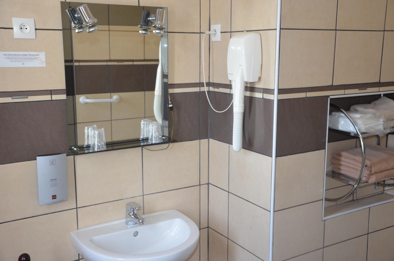Hotel Le Week-End Plouider Экстерьер фото