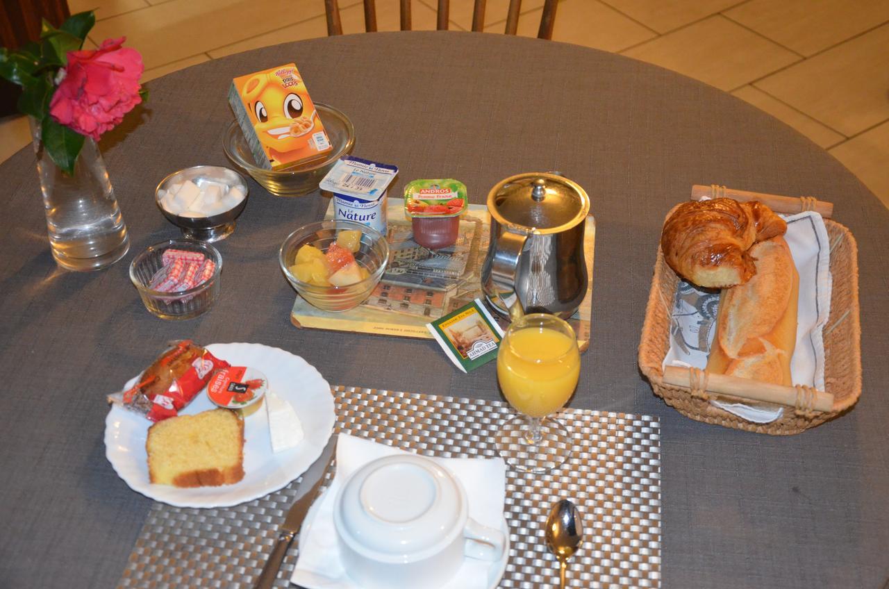 Hotel Le Week-End Plouider Экстерьер фото